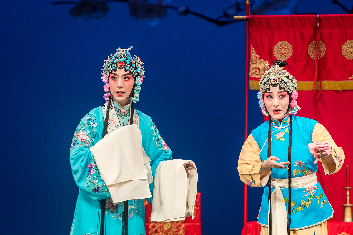 2016年10月27日,上海,京剧《宇宙锋》台前幕后花絮.***_***2016年10月