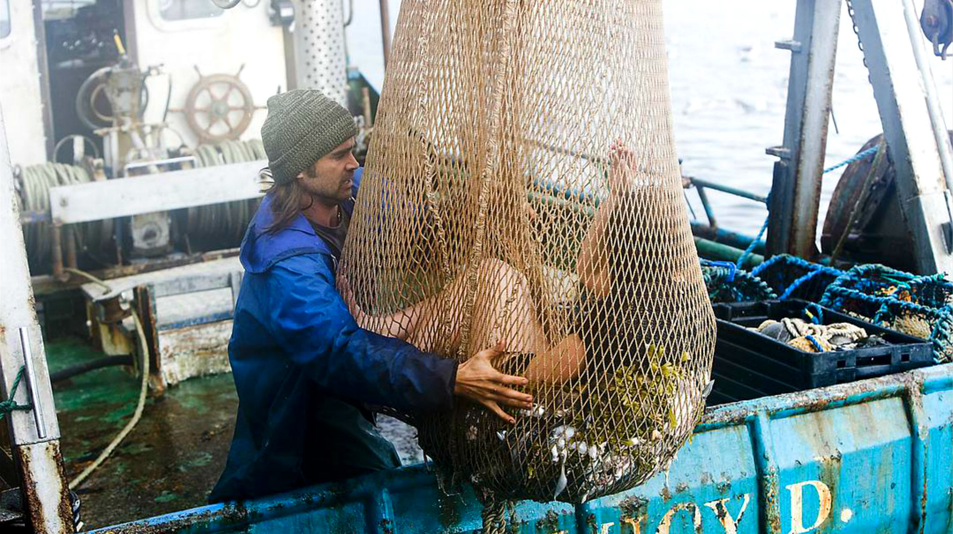 渔夫下海捕鱼却捞到一条美人鱼,带回家当老婆,怎料闯了大祸!