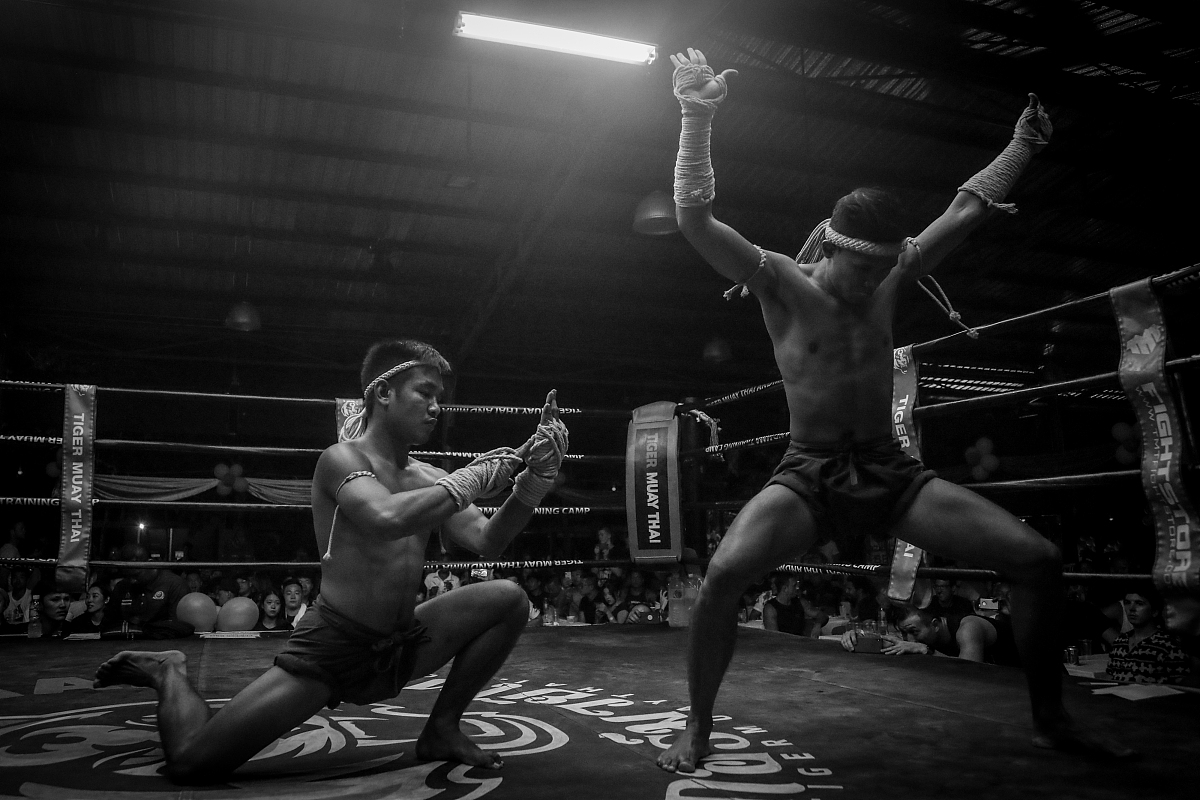 WWE1538：道夫·齐格勒惊天逆转！幽默解说带你笑看奥斯汀·理论的'幸运'之夜！