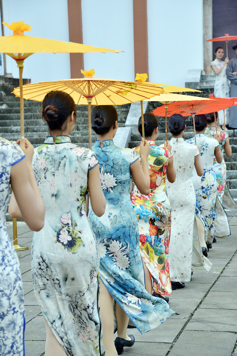 咸鱼之王吕布最强PK阵容推荐 | 吕布阵容搭配攻略