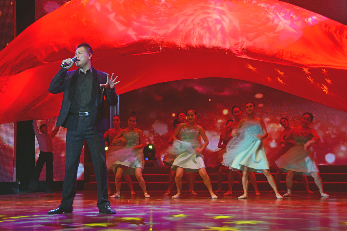 写一个适合12岁小孩的文艺委员竞选稿