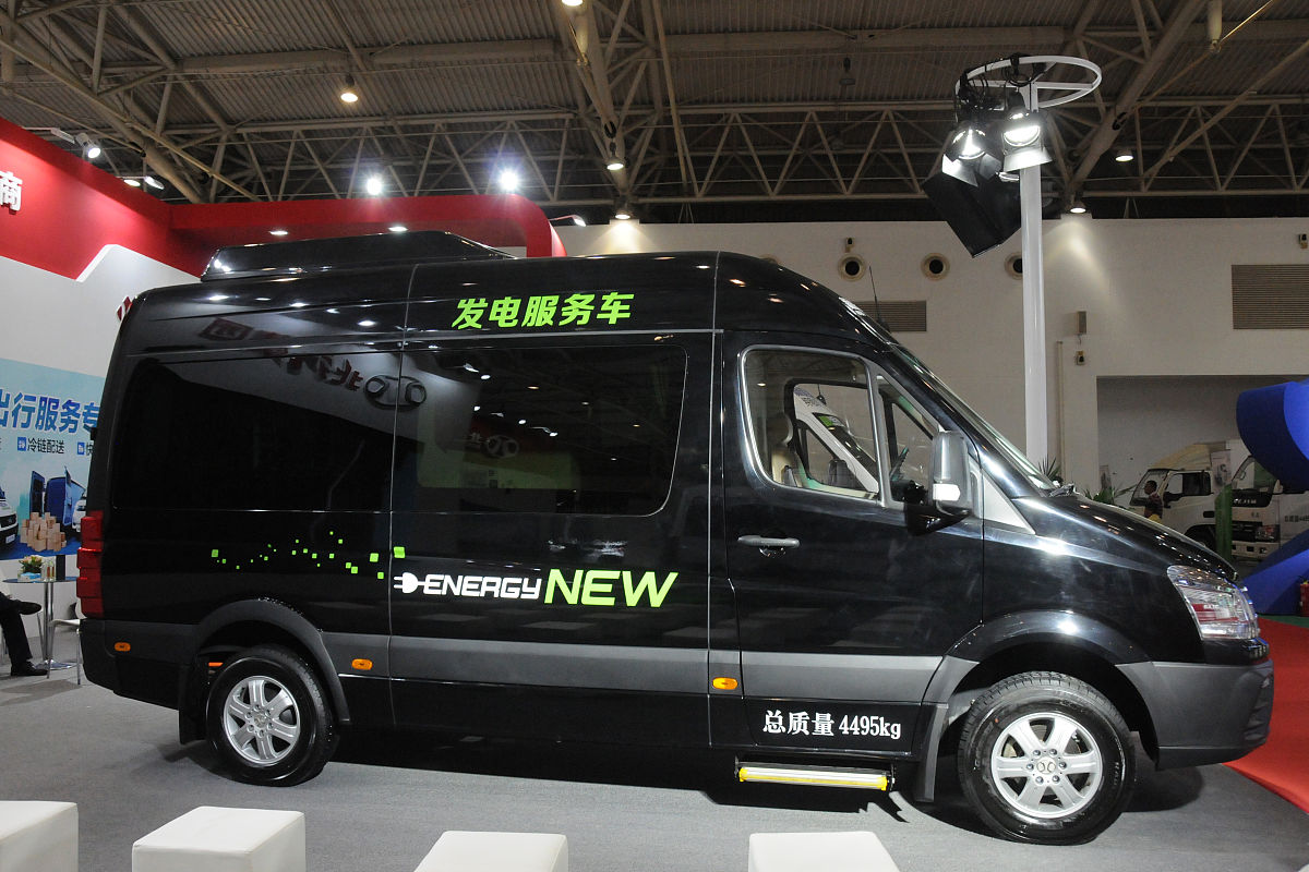 张家口名人新能源中等职业学校2021年招生简章 - 新能源技术人才培养基地