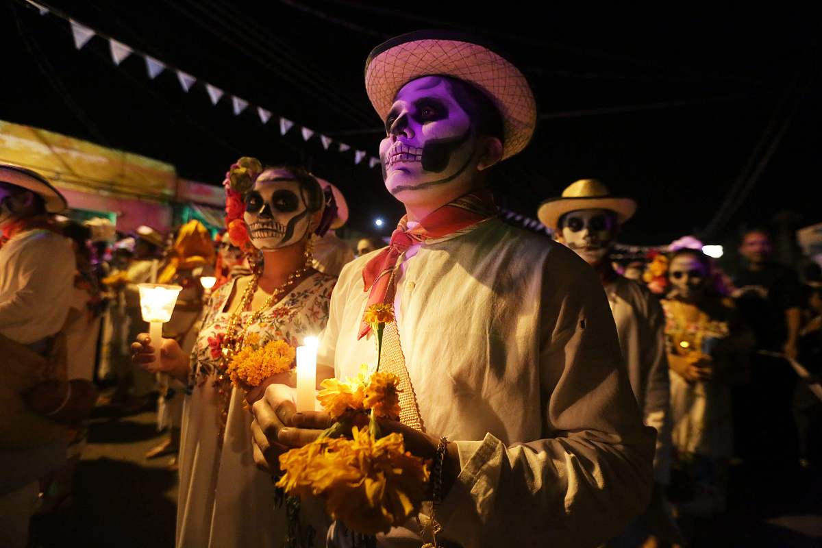 亡灵节：纪念逝去亲人的欢乐节日