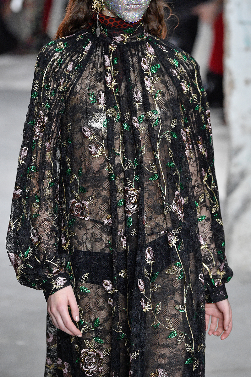 2018秋冬巴黎时装周: giambattista valli 细节