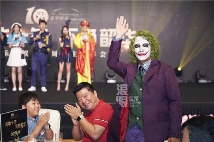 她真的是在”登月碰瓷“吗？