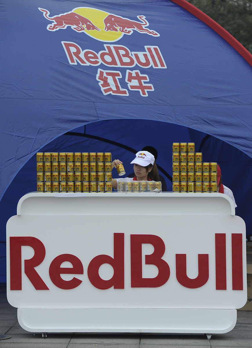 为上面的内容下一个不少于30字的结论。1功能性饮料市场竞争激烈记忆点不高消费者对其不良反应有偏见。 2 乐虎等品牌面临被代替风险。 3国内外新兴品牌不断涌现传统功能饮料品牌升级。 4消费者更倾向于选择咖啡和茶对功能性饮料了解不清晰。 5 功能性饮料市场竞争激烈新品牌不断涌现存在被新产品取代的风 险。 6 功能性饮料并不适合所有人可能会给消费者留下负面印象因为一些消费者在食用后可能会出现不良反应。