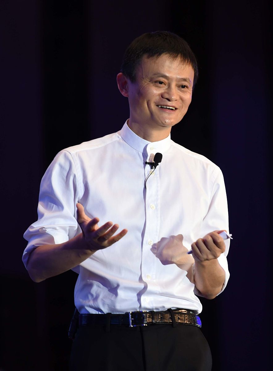 2015年5月202015年5月20日,全球女性创业者大会在杭州举办,马云演讲.