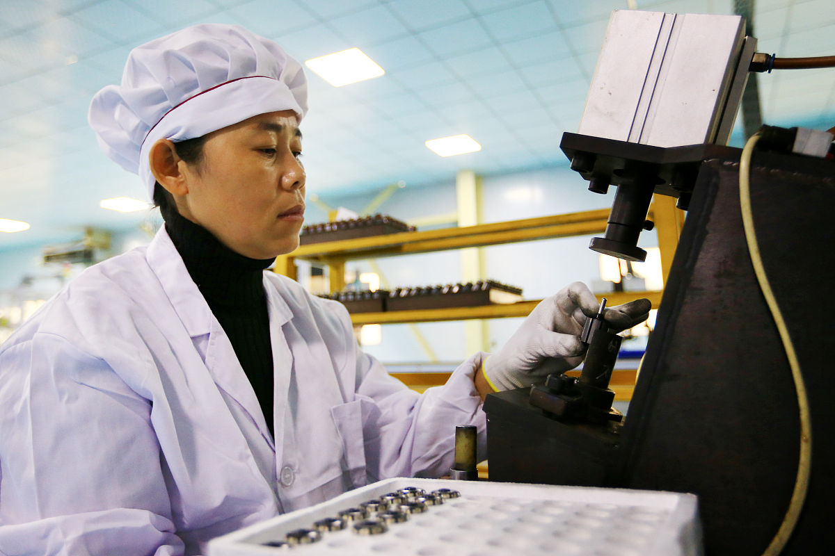 成都卫生学校中药制药专业就业前景分析：未来发展趋势及就业方向