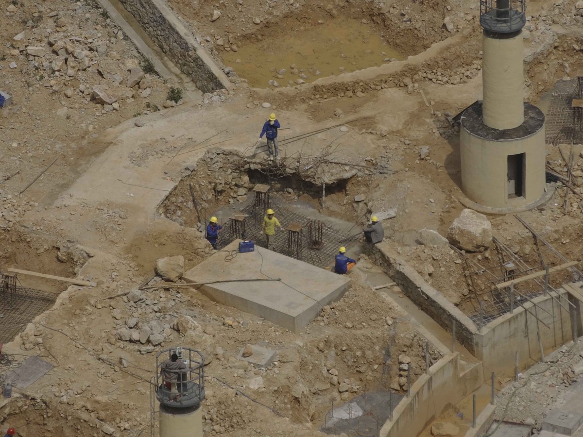 以南水北调工程为例分析其中涉及的哪些地基处理技术分析其在该工程中的应用特点结合具体技术方法展开讨论分析并探讨自己对该技术的想法和未来展望