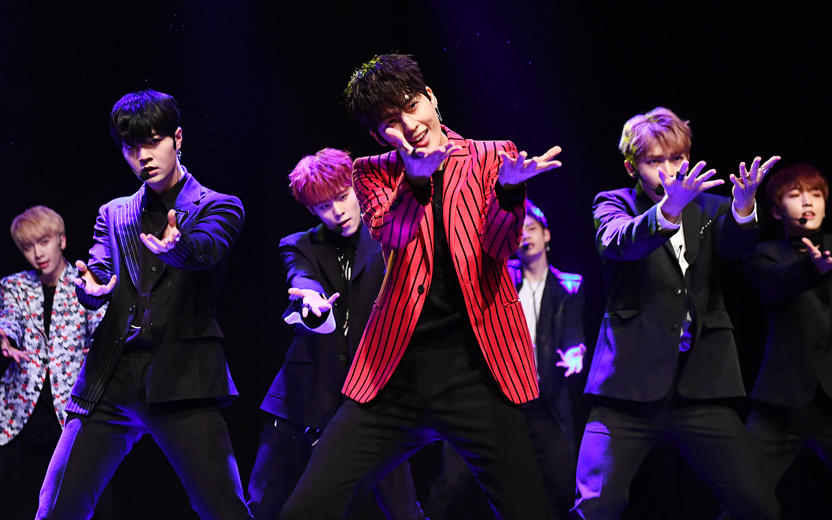 围绕撩妹三十六计写一份简介