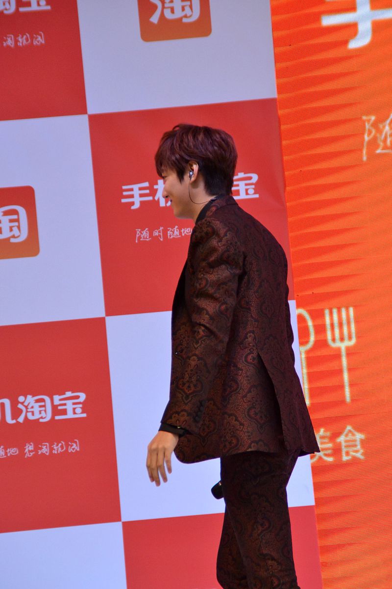 2014年03月08日,浙江省杭州市,李敏镐代言手机淘宝.