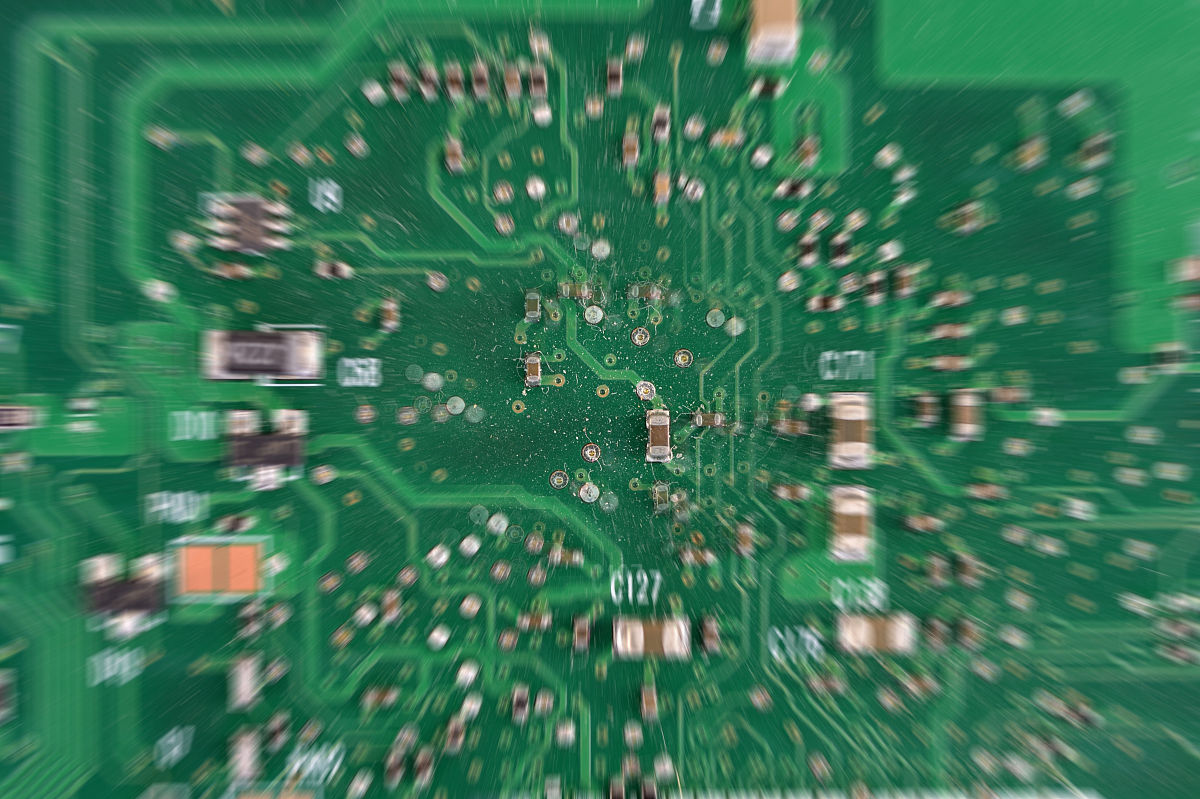 LCD 显示器技术：原理、结构和应用