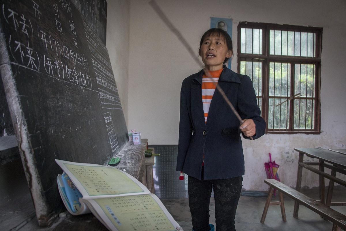 还剩7天中考请制定一个中考居家学习计划具体到七天的每小时并且缩短吃饭休息时间包括语文数学英语物理化学政治历史从6点开始到晚上23点结束并且中午有2小时休息时间