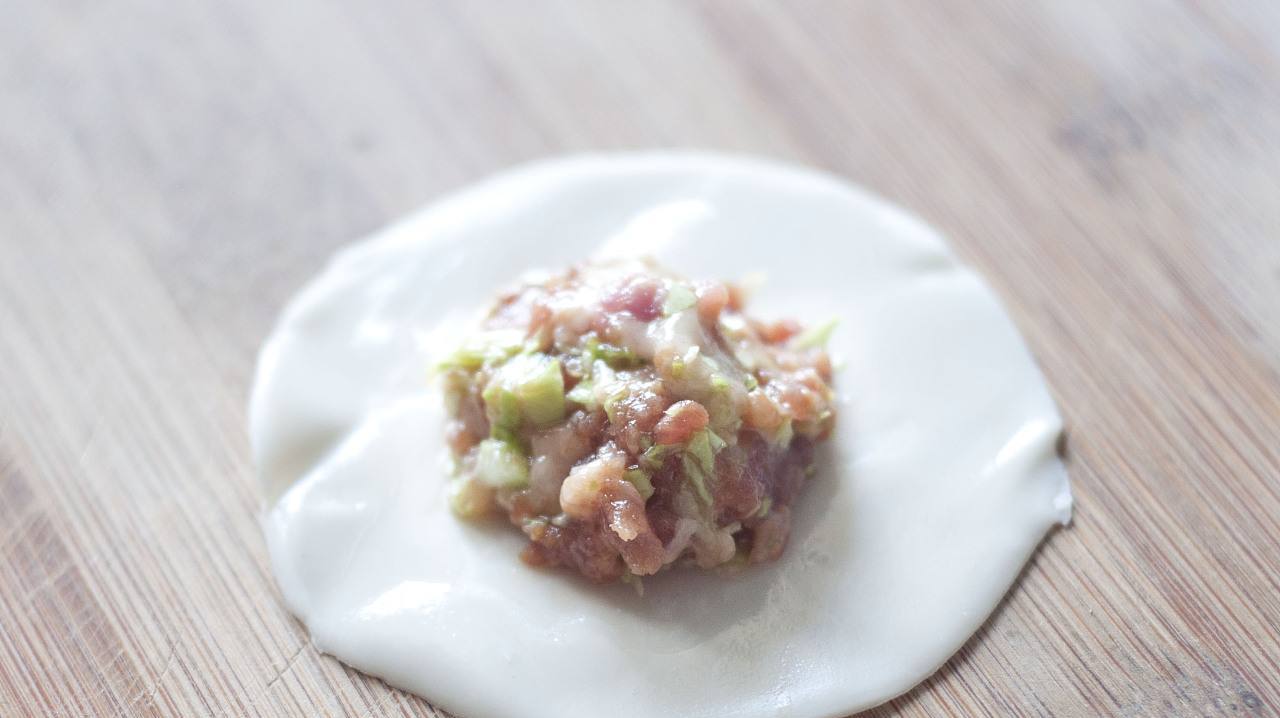 教你3个包饺子的技巧,简单易学不破皮,过年必须学会包饺子