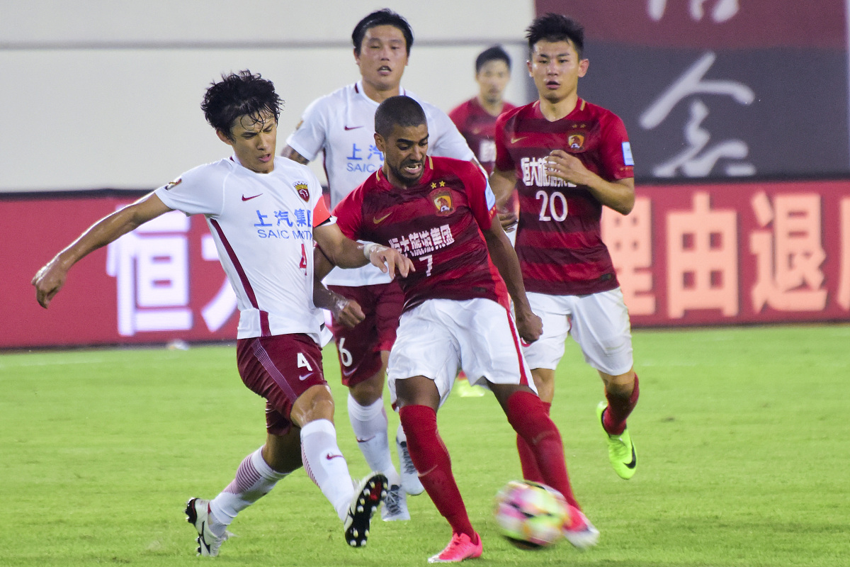 2017足协杯半决赛次回合:上港4-1恒大淘宝 总比分6-2晋级决赛