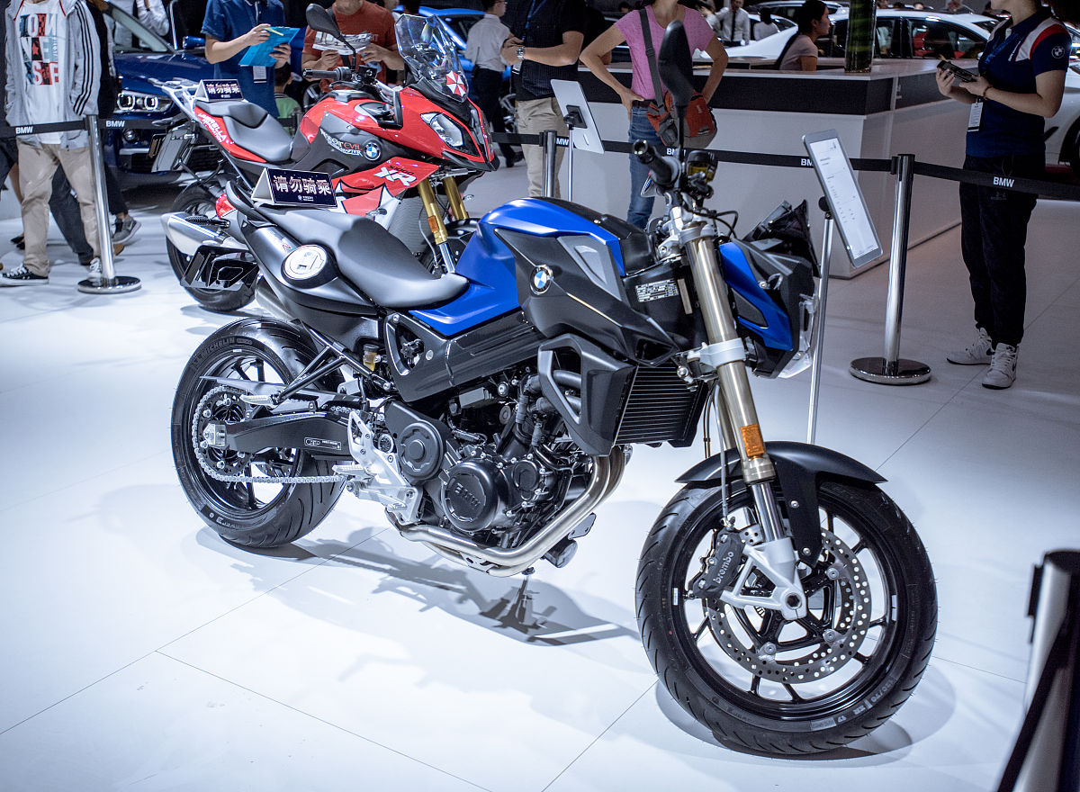 钱江赛600 vs 凯越450RR：深度对比评测，帮你选出最佳座驾！