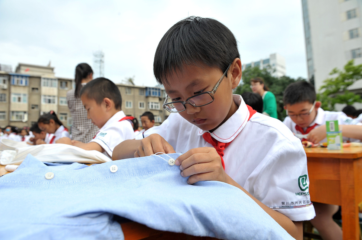 重庆交钱就能读的高铁学校哪家好