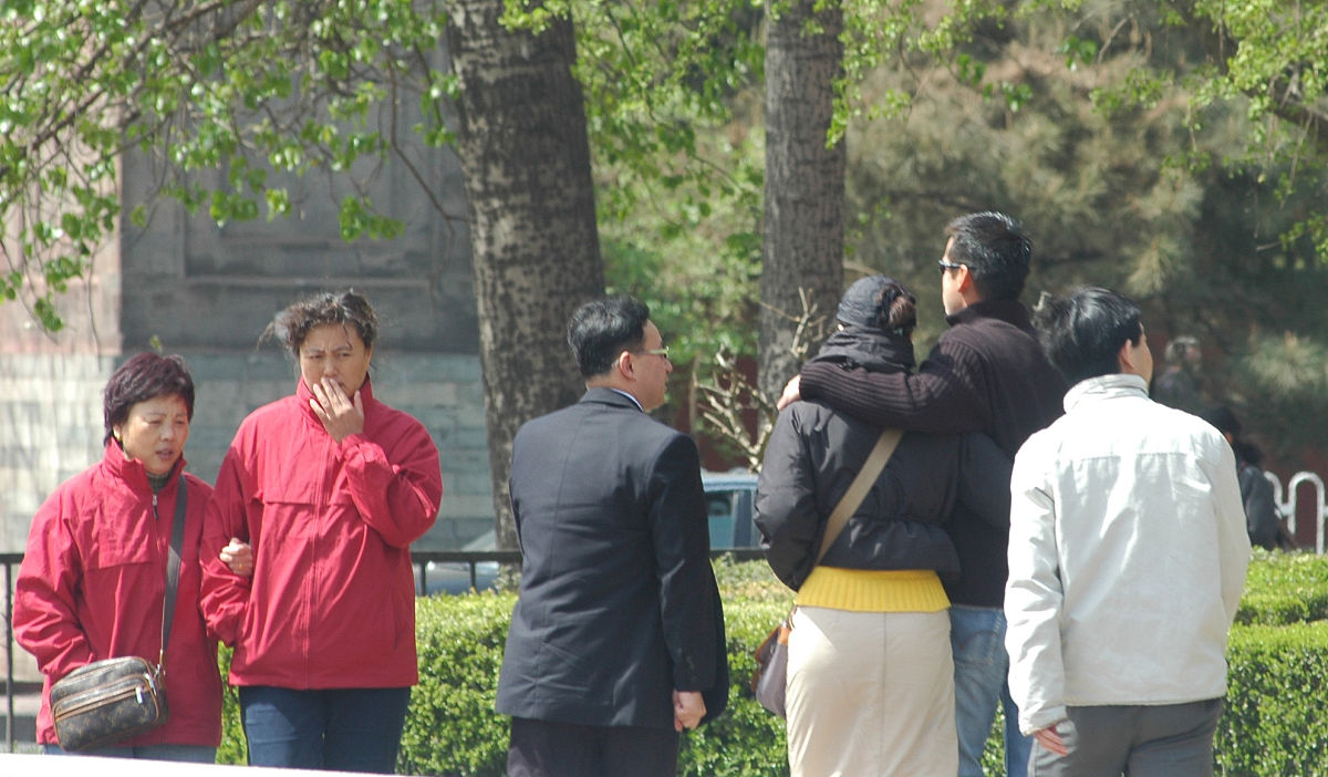高中新生自我介绍：音乐、电影、动漫、阅读爱好者
