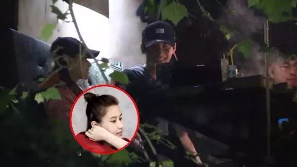 他承认恋情了！现女友和曾经的绯闻女友还有特殊关系？