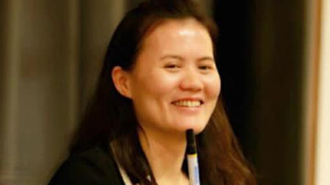 她曾花8年带领支付宝逆袭,今天卸任支付宝法定代表人和董事。从吃泡面、住民房、每月拿500元