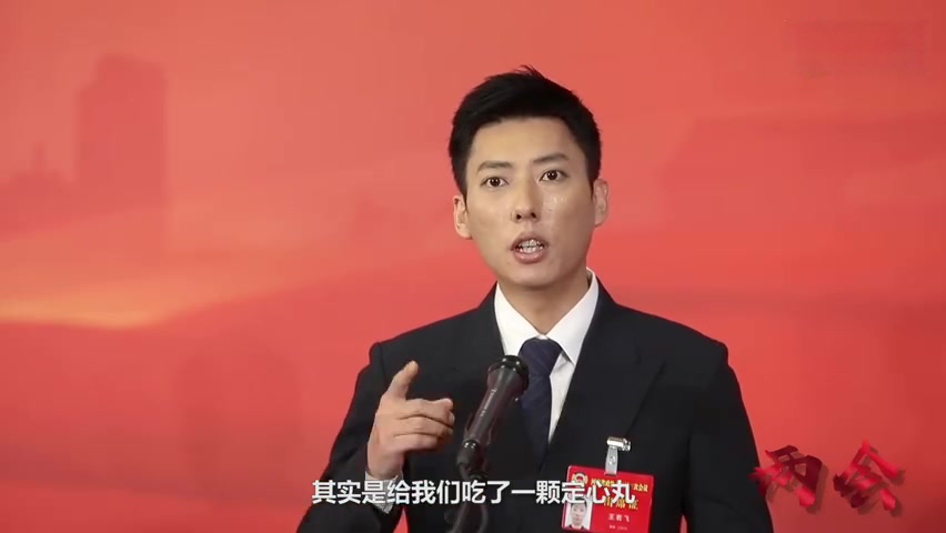 【“委员通道”大河报再发问,85后民营企业家带来调酒界的“奥运金奖”】1月8日下午,河南省