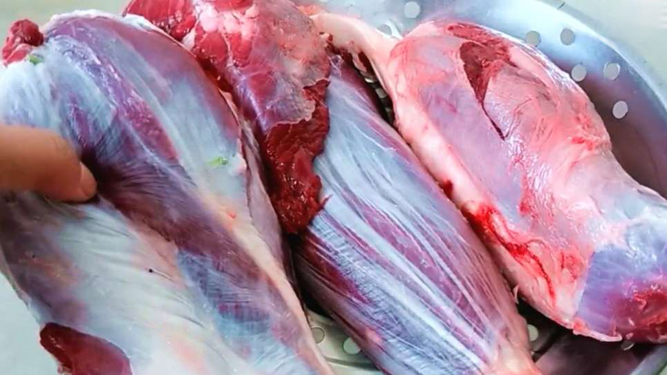 #云雁天天美食# 第四集:牛肉面中的牛肉腌制和卤制方法,想学习的朋友收藏吧 