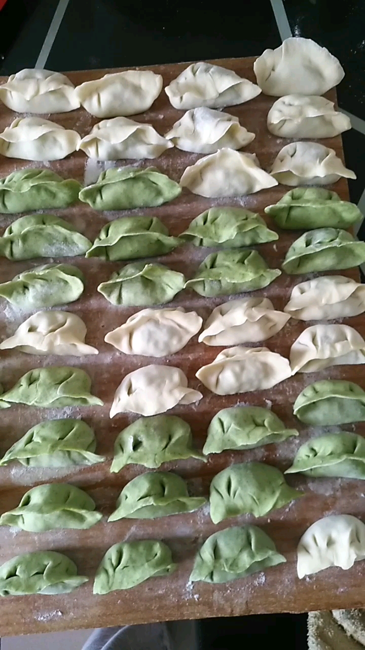 彩色饺子