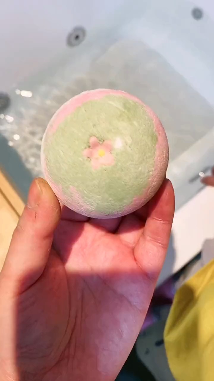 #好物推荐#一颗被玩坏了的气泡弹精油泡澡球