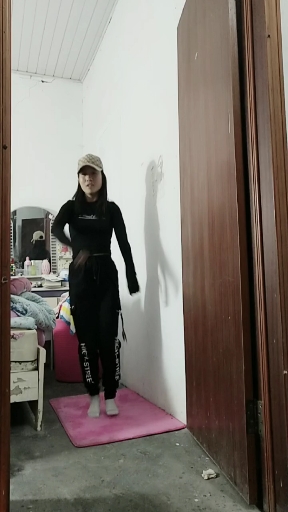 #包子妹爱跳曳步舞#