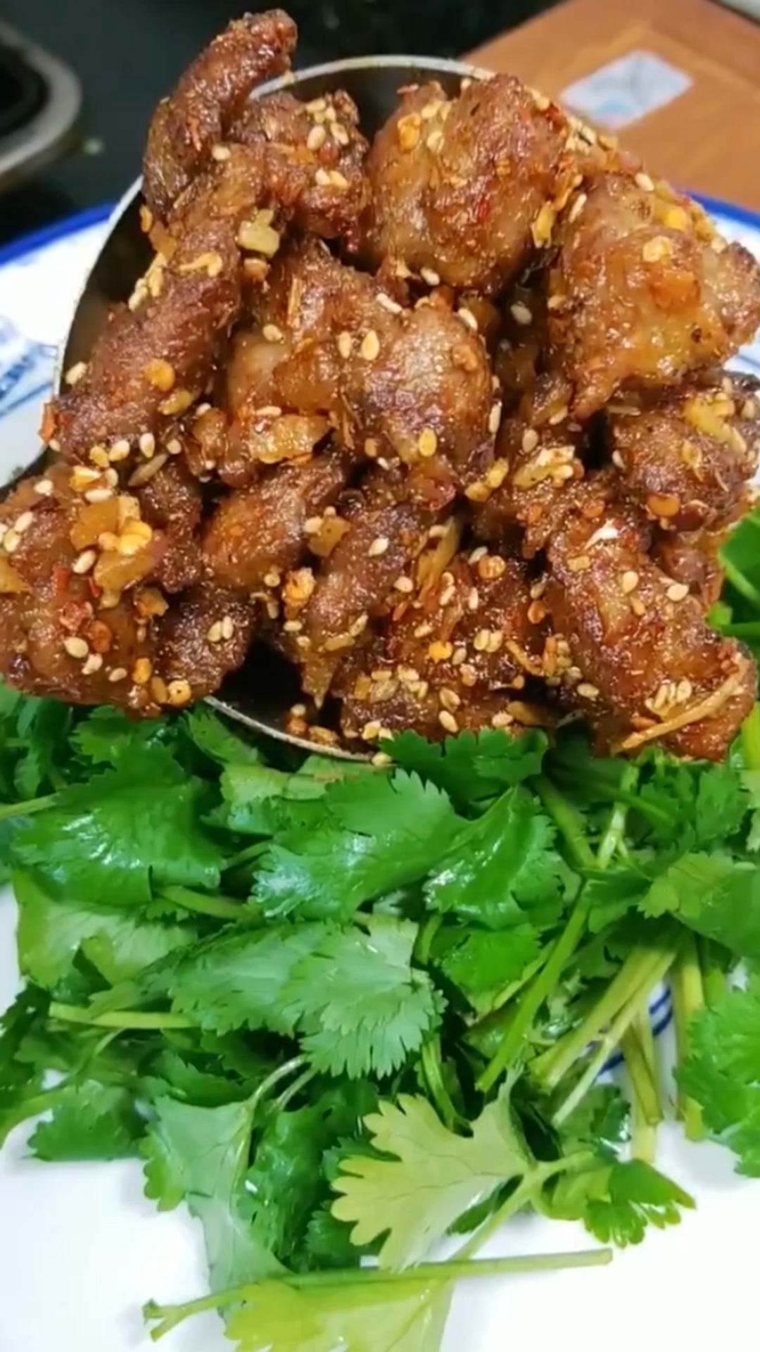 #美食#家庭版孜然羊肉的做法