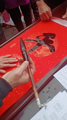 新桥派出所门口,免费对联!