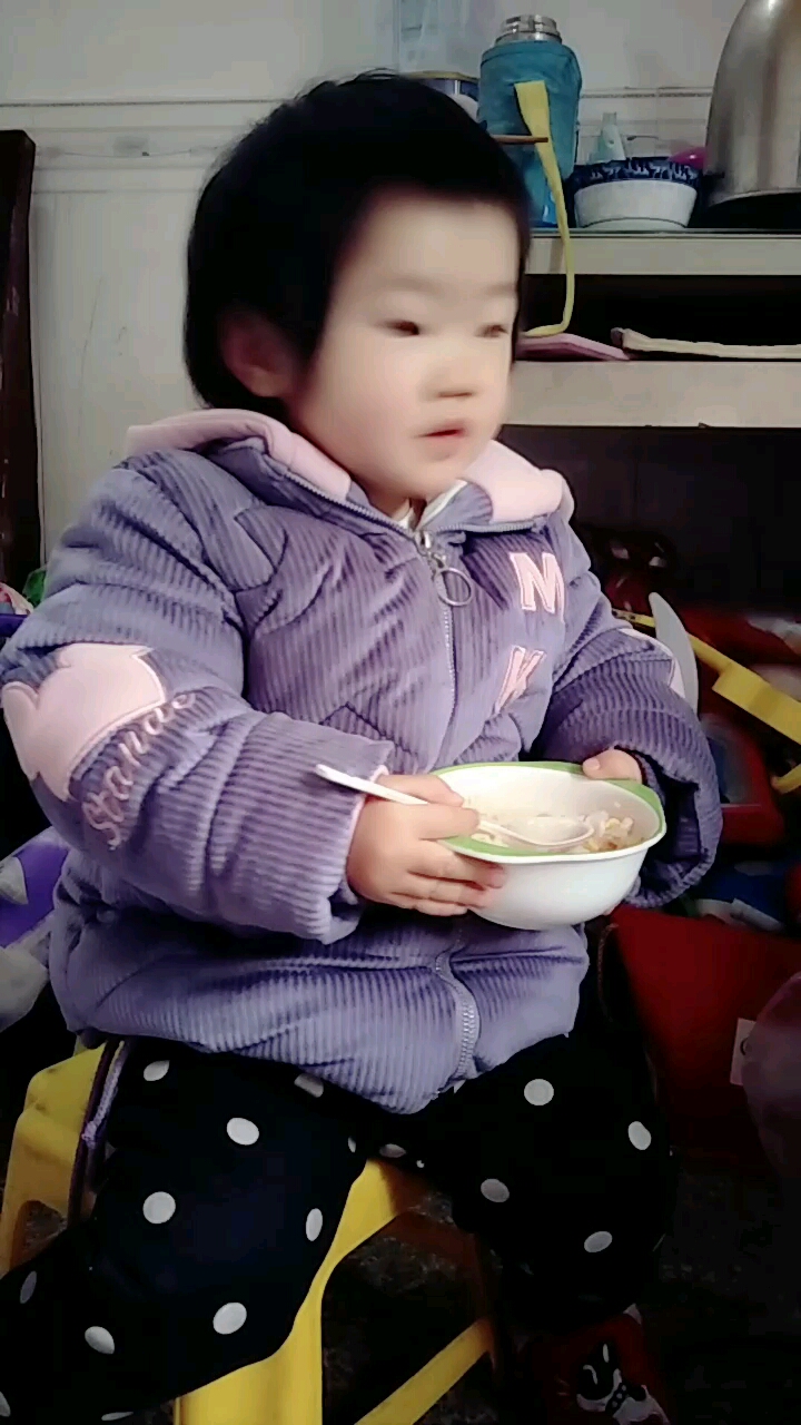 #新年新气象#今天在朋友圈发一条说说说谁借给我钱还花呗,我之前一个相亲对象就问我,然后给我
