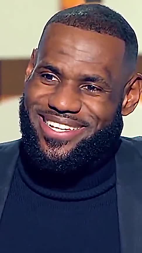 詹姆斯头像特写NBA历史最伟大的人之一