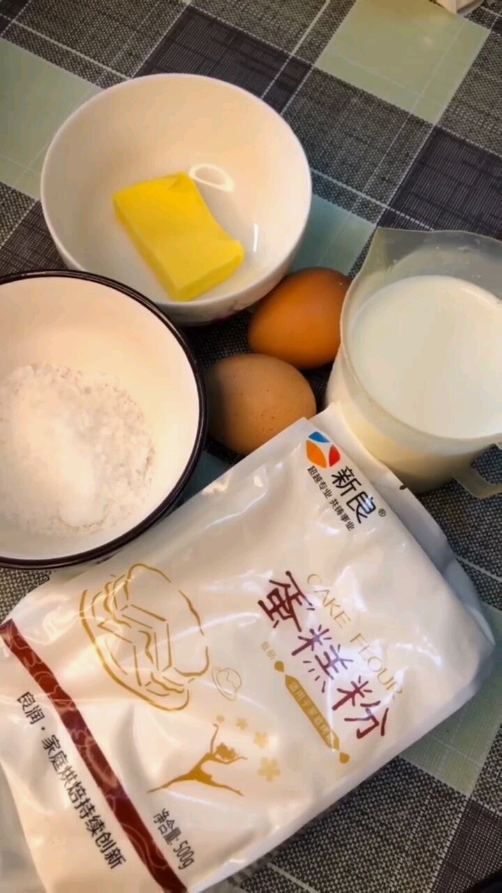 一个千层蛋糕上百块自己做才二十