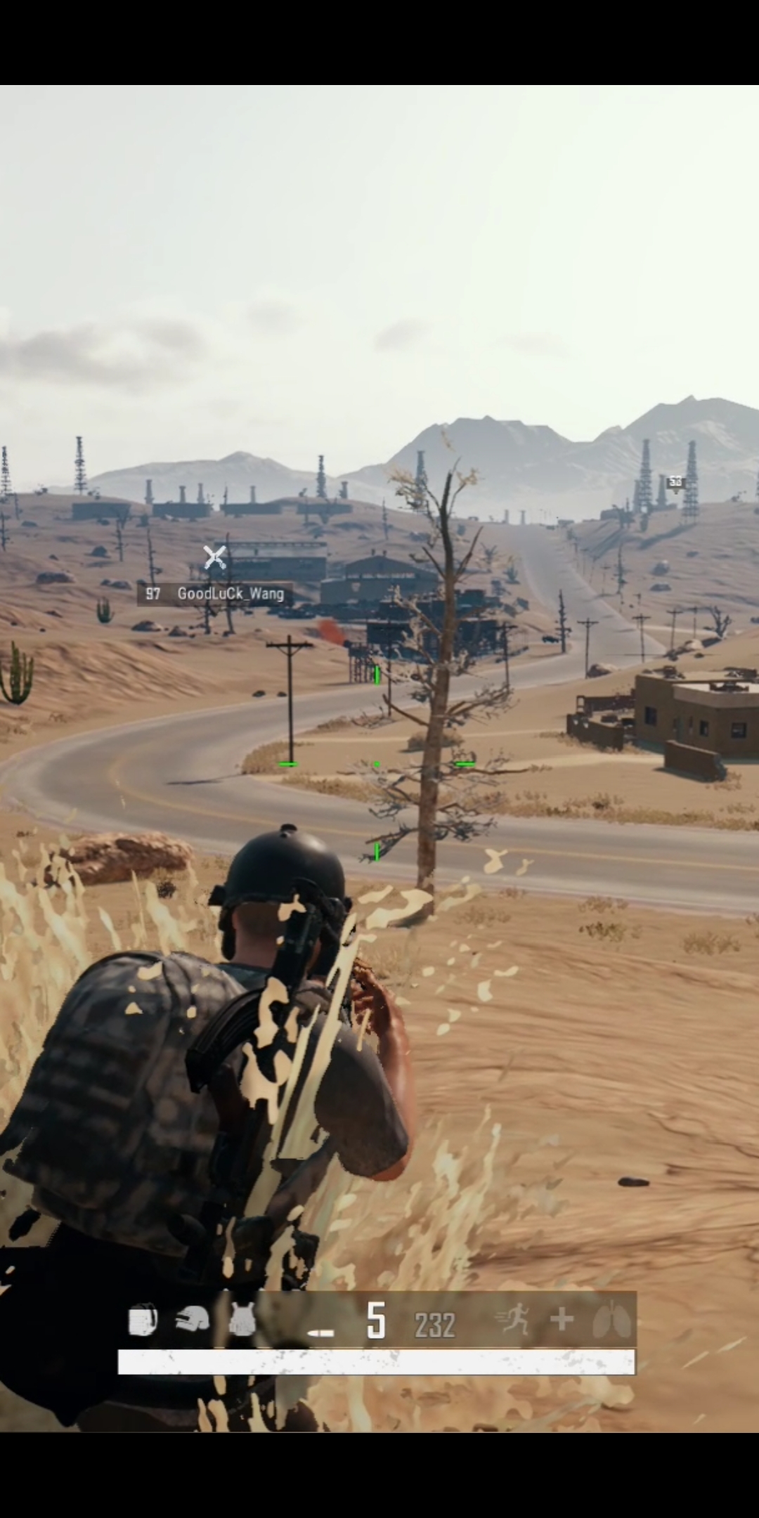 #老王吃鸡#糟蹋了三级套和AWM,此人有问题