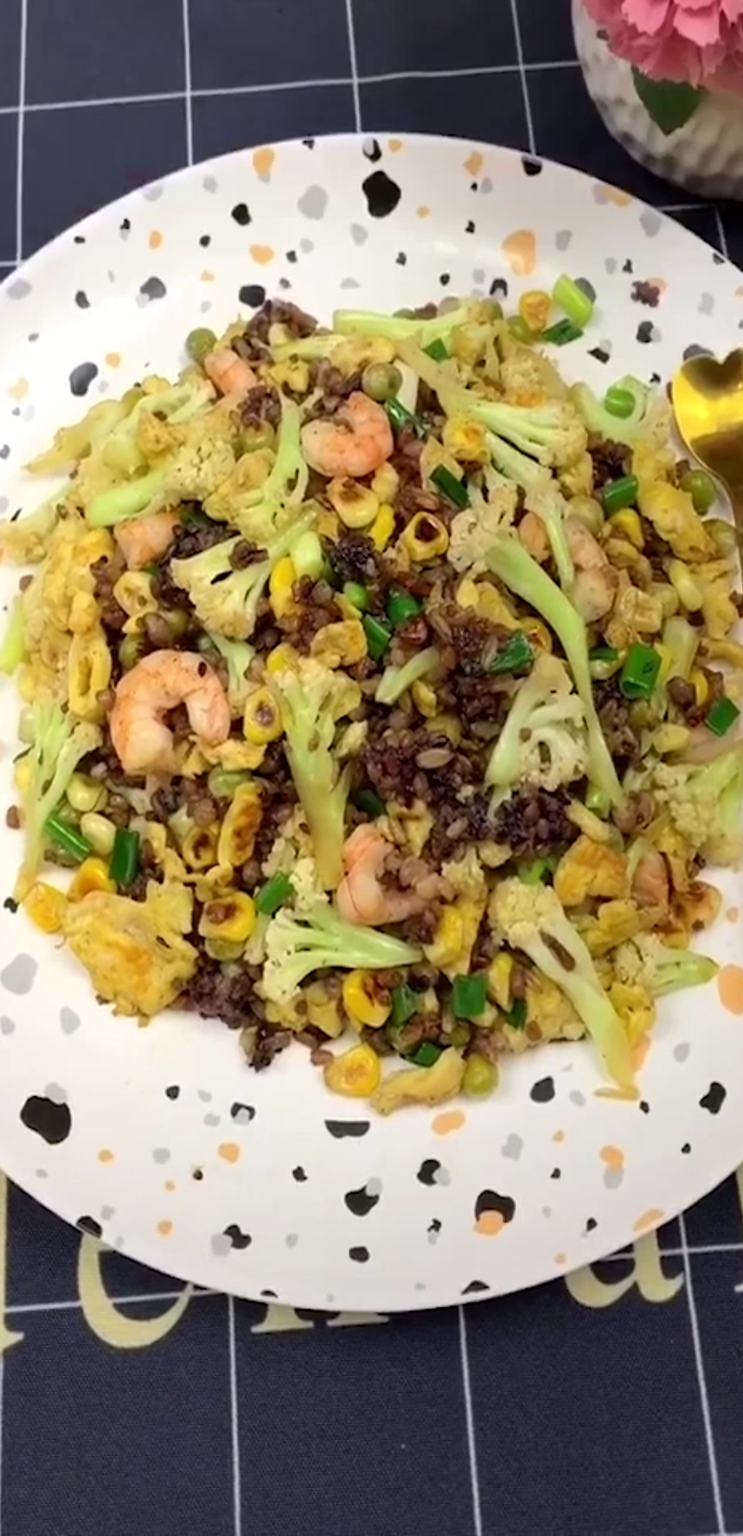 豌豆虾仁炒饭,低卡低热量