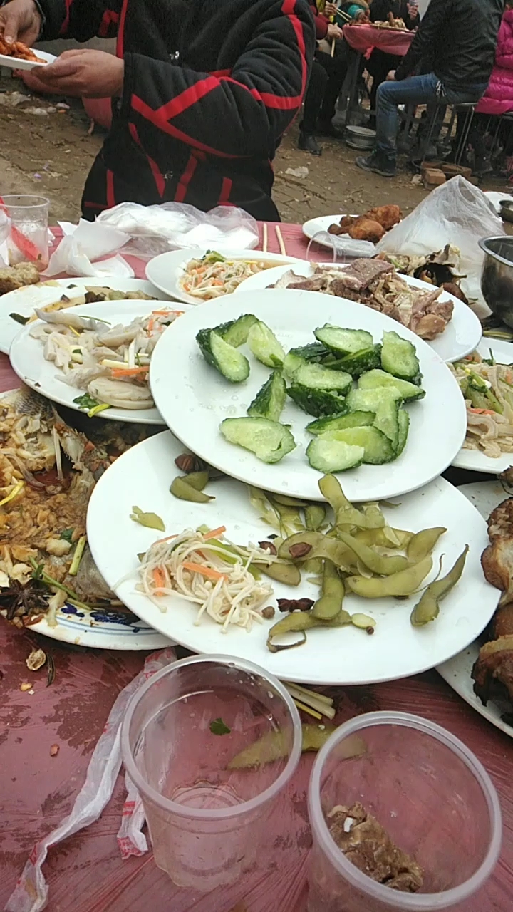 丰盛的酒席