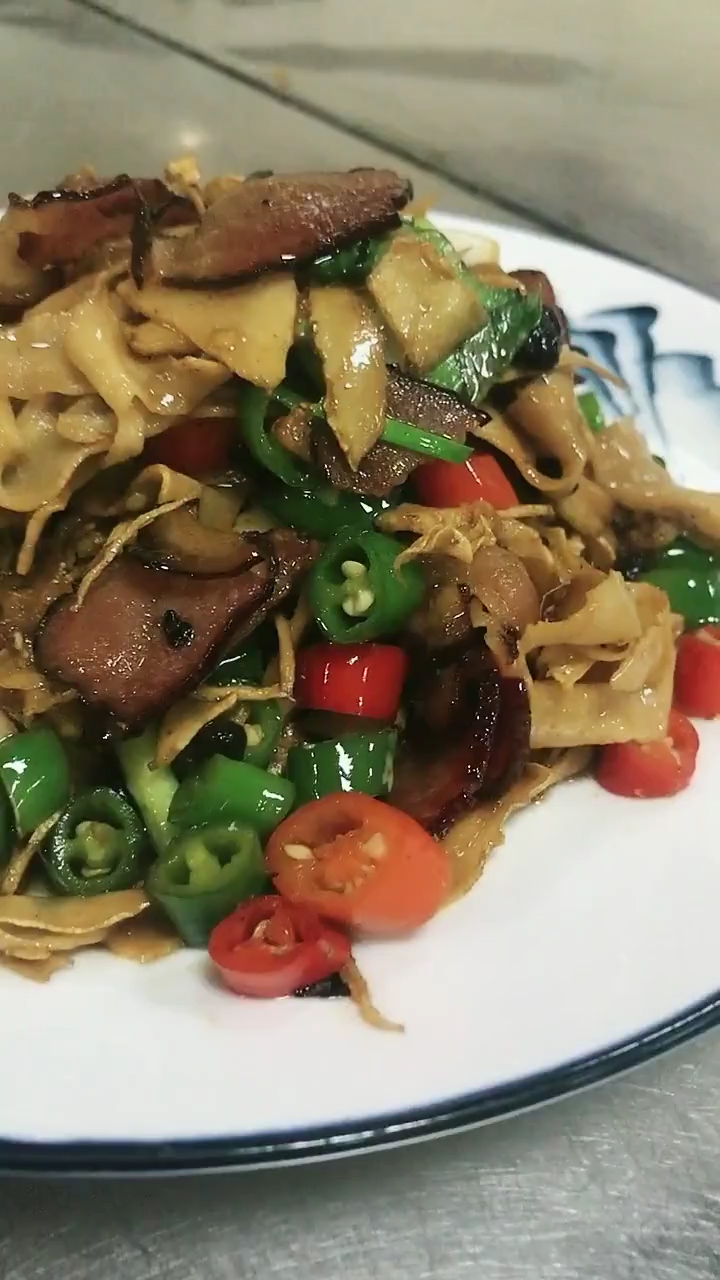 烟笋炒腊肉 真的很下饭