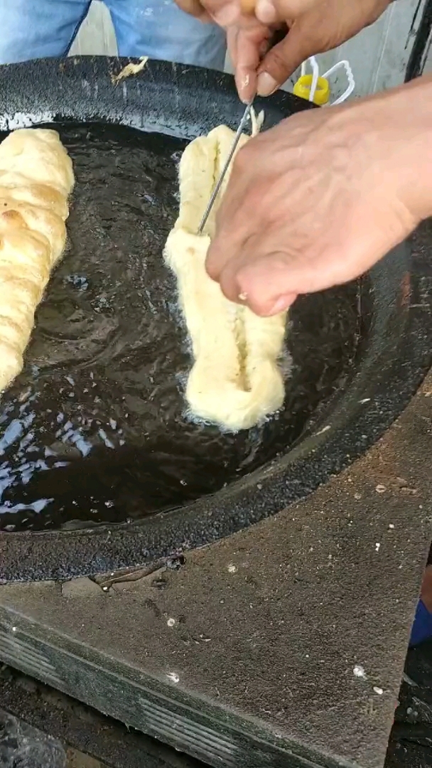 一根油条加两个鸡蛋!吃了这次一定考100分 