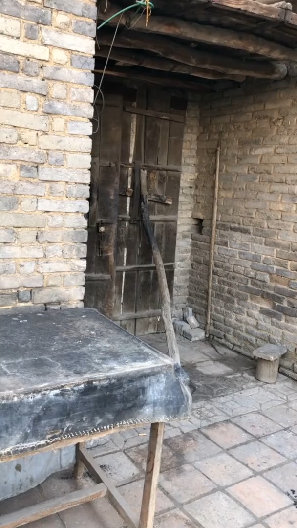 当厨子真好、今天做完酒席剩了点里脊肉回家做酸菜肉丝饸饹