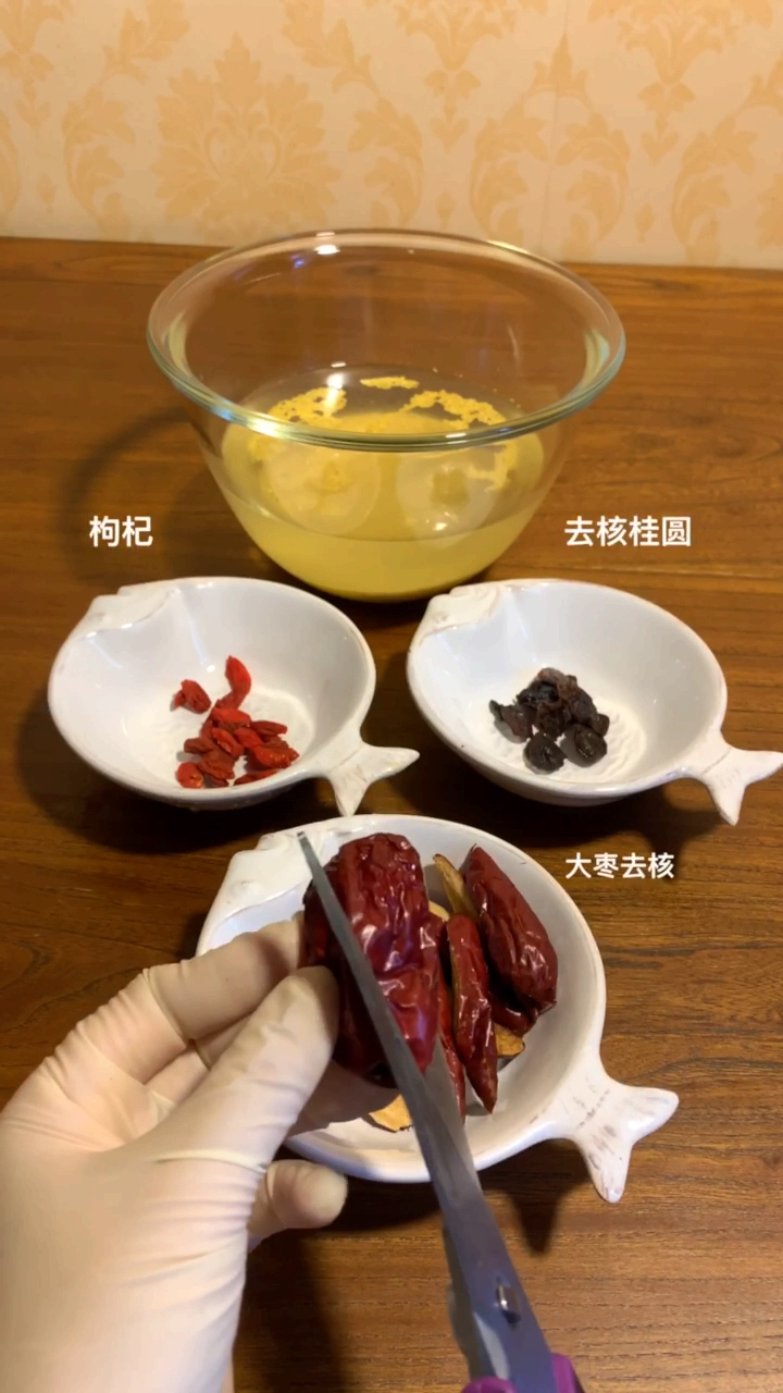 小米粥这样做不用放糖 香甜可口