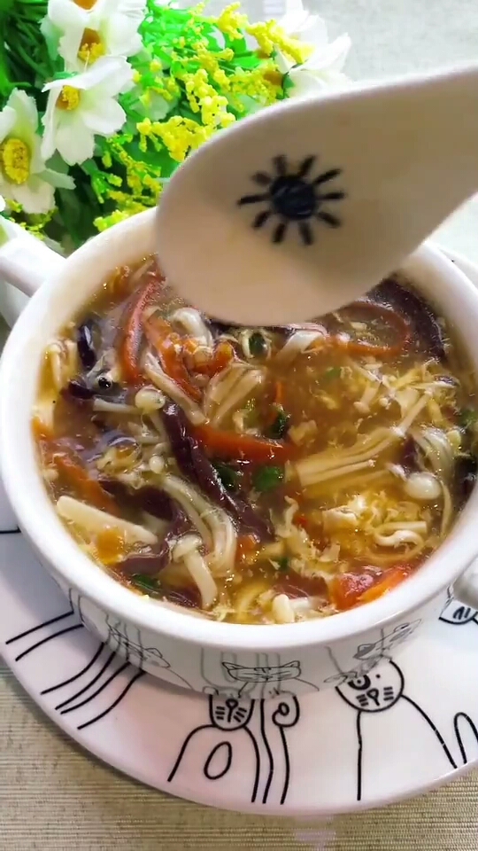 冬天必备的酸辣汤,喝完全身都暖暖的哟