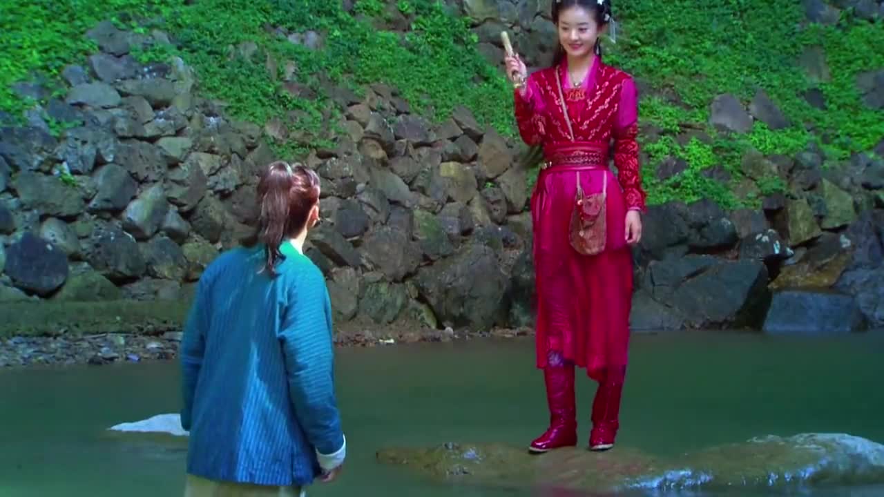 追鱼传奇:红菱把笛子送还给少年,红菱问少年该送老人什么礼物!