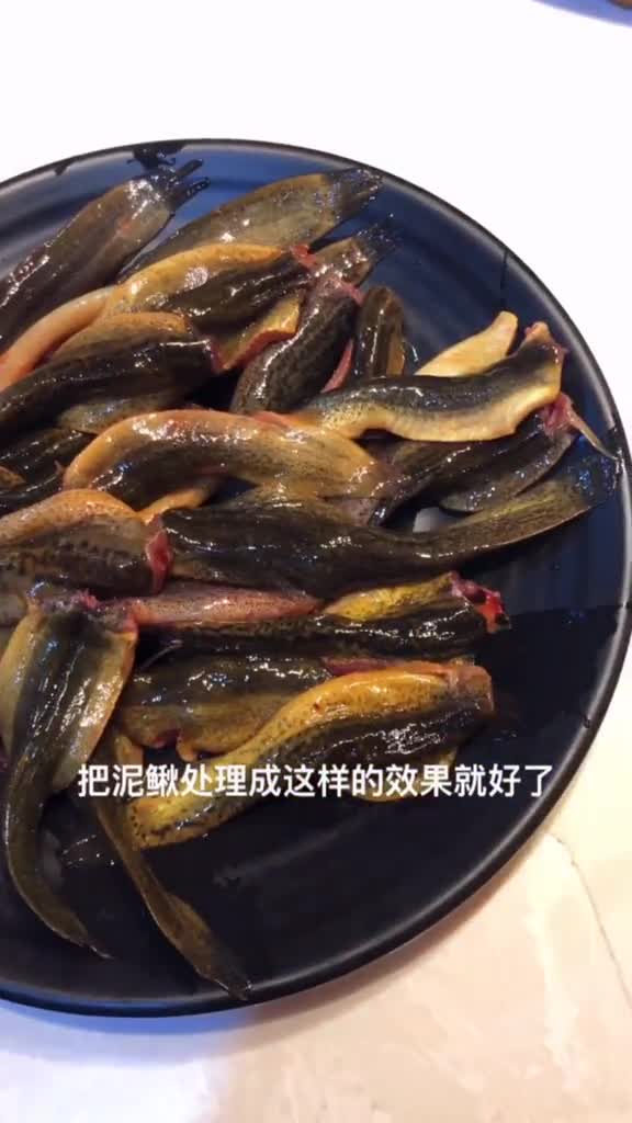 用这样的方法做干煸泥鳅,又不粘锅,又好吃,非常实用。我是好司机