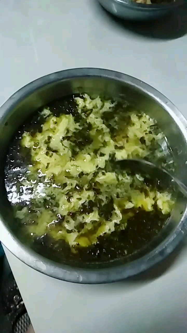 鸡蛋酸菜汤 