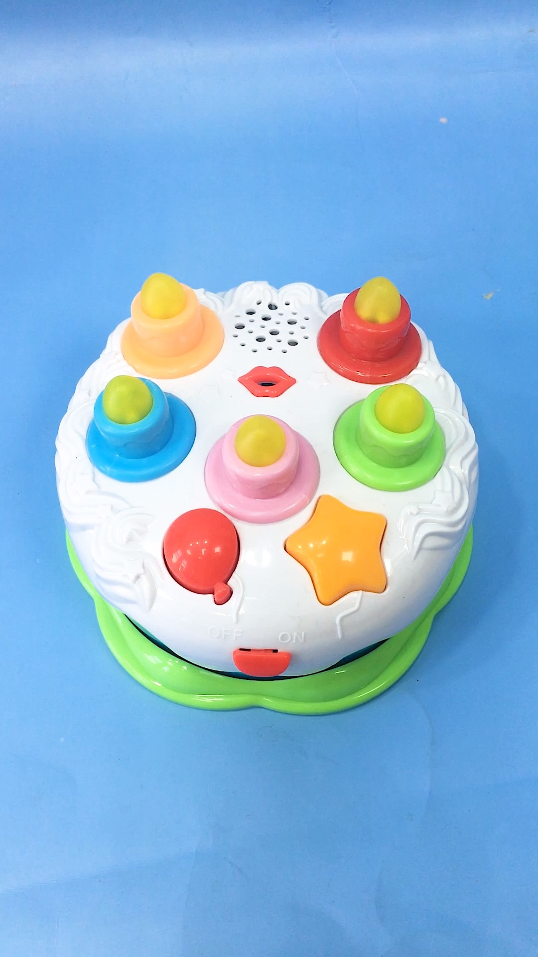 宝宝的音乐生日蛋糕玩具