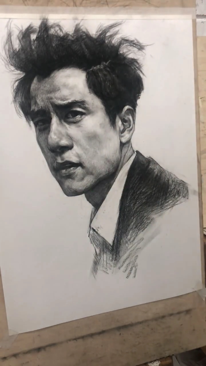 素描头像彭于晏