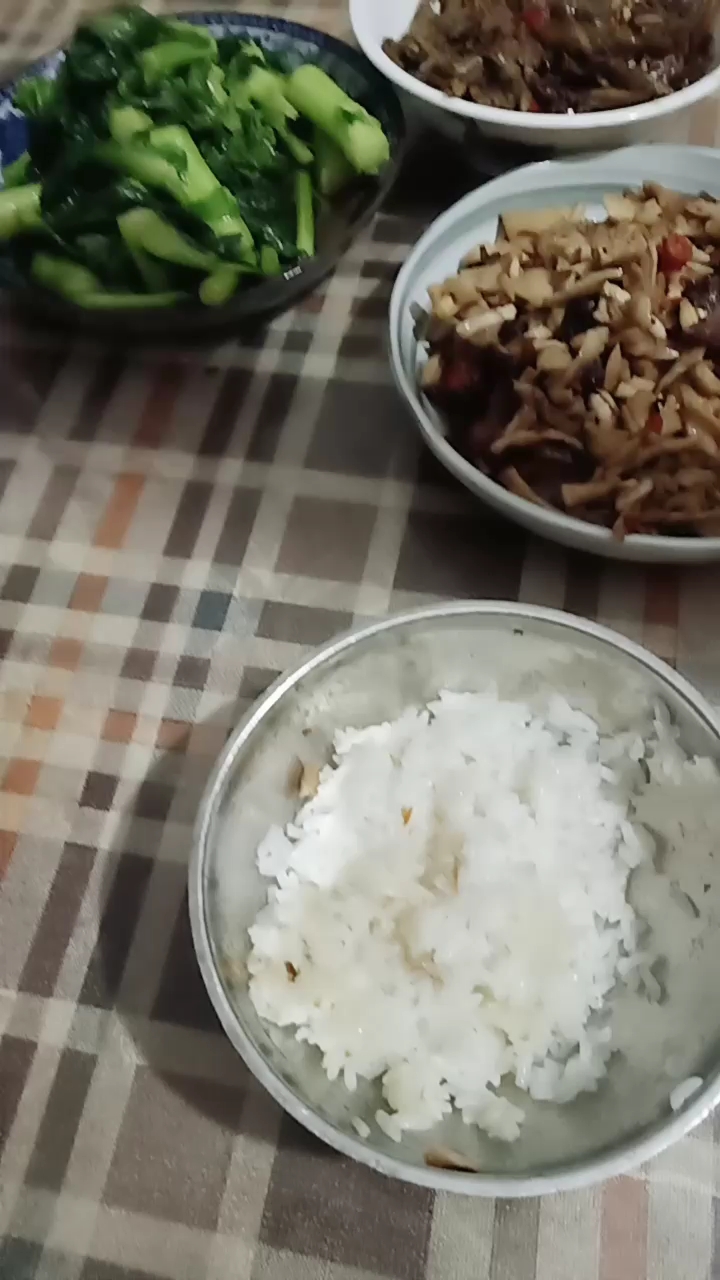  简单的晚餐。