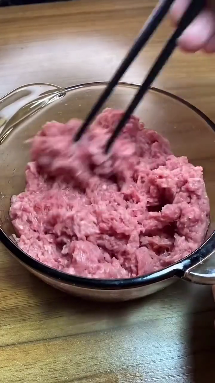 牛肉胡萝卜馅饺子怎么调馅好吃的