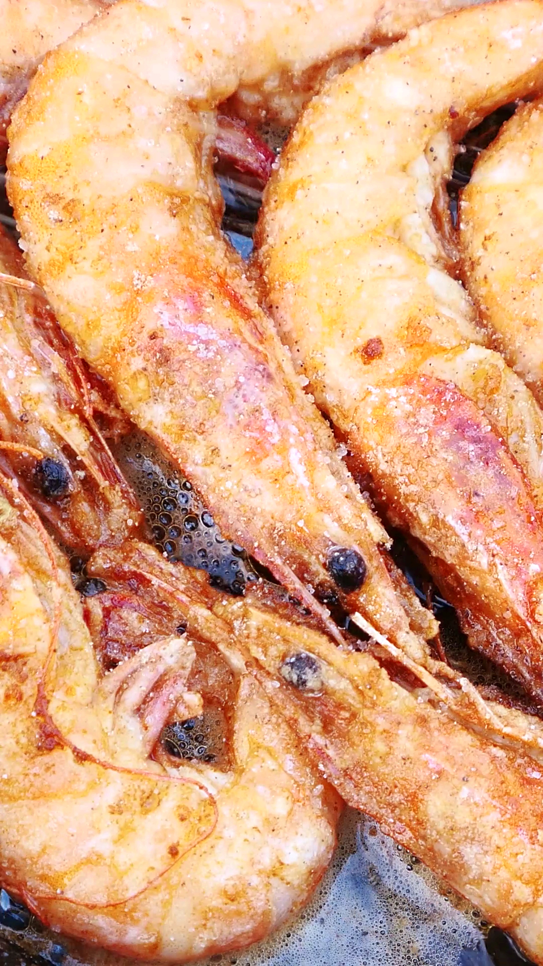 #舌尖上的乡村美食#海虾这样煎起来最好吃了,外壳都香脆了